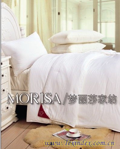 夢麗莎:冬日里的溫“芯”呈獻