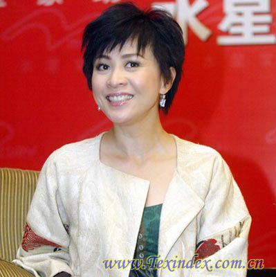 劉嘉玲赴杭州代言產品 感慨萬千