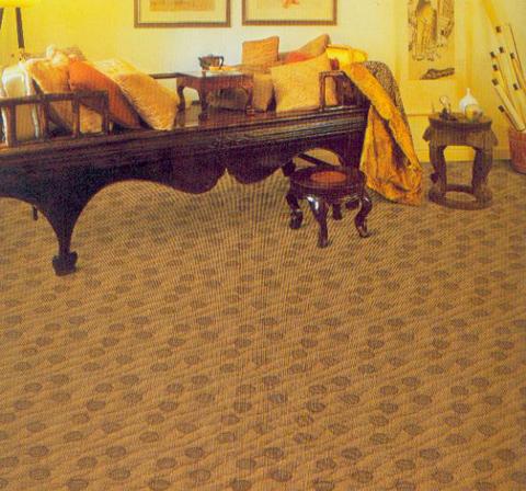 選購化纖地毯還應注意性能