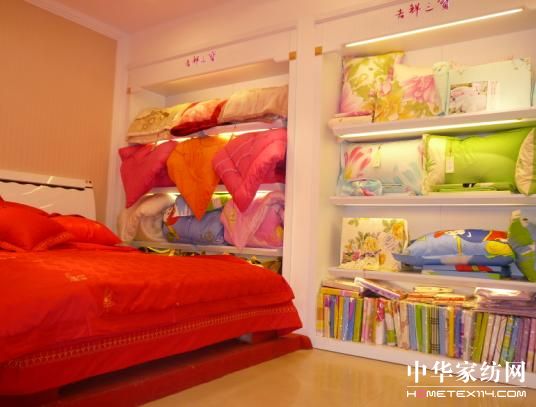 吉祥三寶加盟商的快樂(lè)經(jīng)營(yíng)