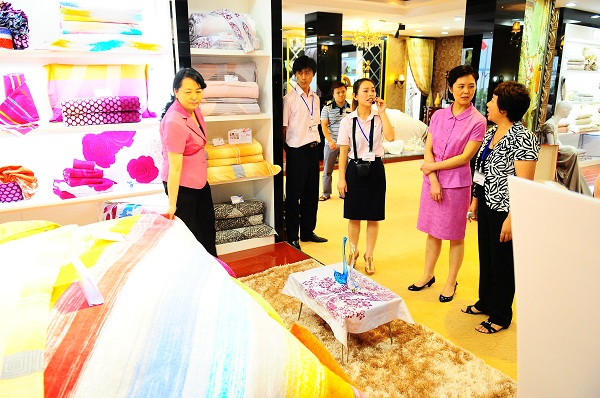 謝茹副省長一行親臨雨蘭參觀指導