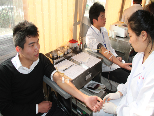 盛宇集團組織員工義務獻血一萬多毫升