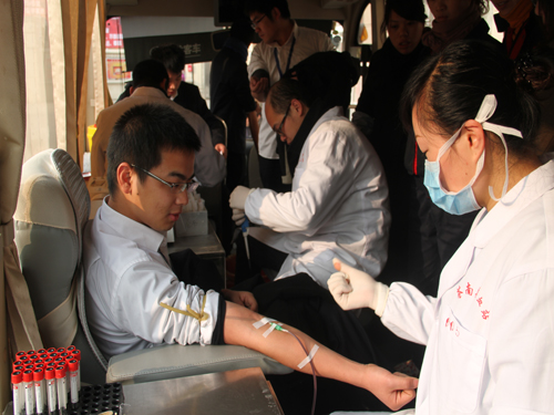 盛宇集團組織員工義務獻血一萬多毫升