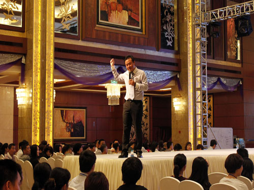 贏在終端 凱盛舉行加盟商培訓(xùn)會議