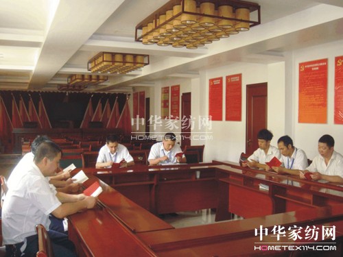 盛宇集團裁剪車間黨支部切實履行新支部職責