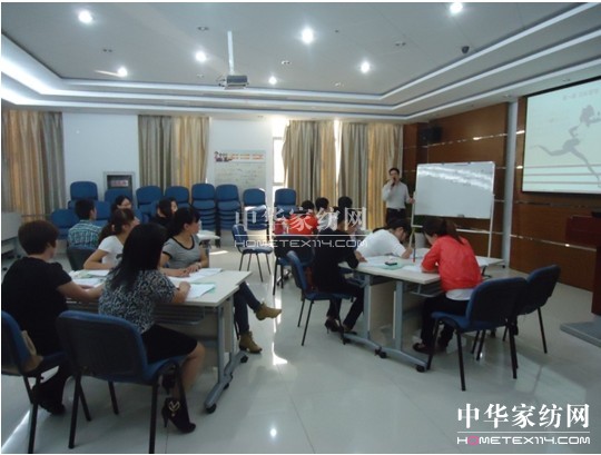 寶縵家紡新店培訓(xùn)怡爽秋日精彩不斷