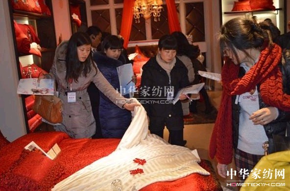 歐派家紡與加盟商宛如一家人