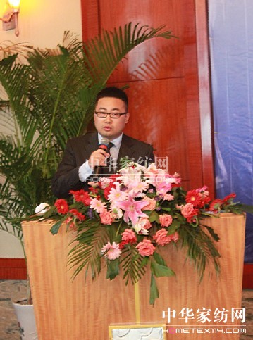 婼曼緹2013秋冬新品發(fā)布會(huì)開幕